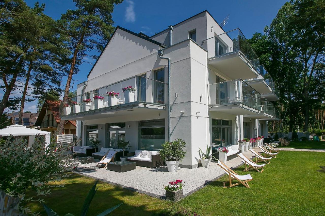 Majestique Hotel Pobierowo Bagian luar foto